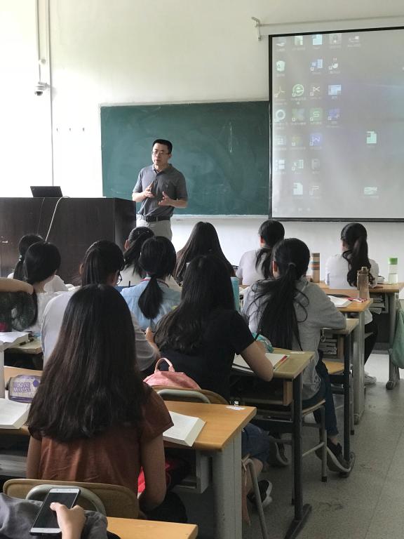 开云体育
召开“创青春”山东省大学生创业大赛志愿者动员会1.jpg