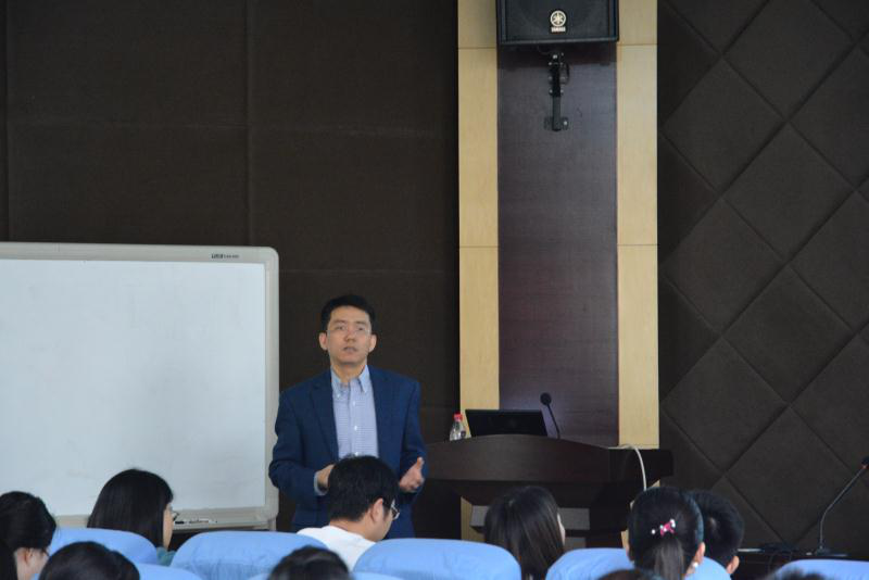 开云体育
举办首期“泰山金融学术训练营”.png